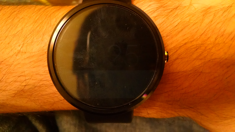 Illustration for article titled Android Wear Review: Moto 360 (Updated! x2)